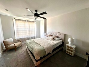 3 chambres, bureau, fer et planche à repasser, Wi-Fi gratuit