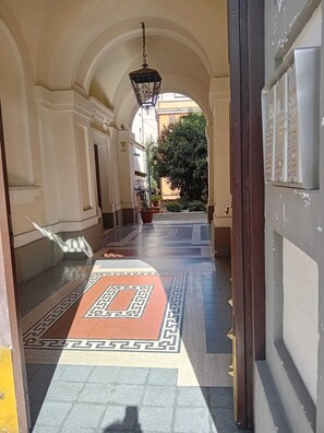 Property grounds - Elegant and quiet apartment in the heart of Rome, two minutes from the metro (Roma)