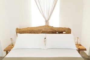 Junior Suite | In-room safe, desk, free WiFi, bed sheets - Masseria Abadia Uno (Ostuni)