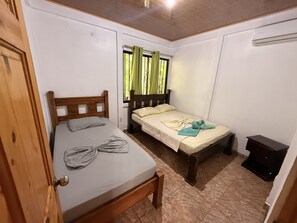 Room - Family Hotel (Cahuita)
