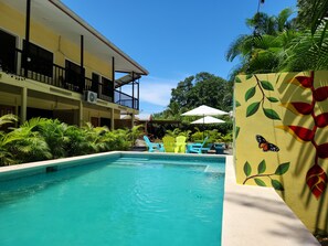 Utomhuspool