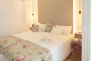 1 soverom, safe på rommet, strykejern/-brett og wi-fi (inkludert)