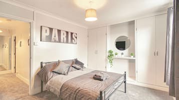 3 chambres, fer et planche Ă repasser, Wi-Fi gratuit, draps fournis