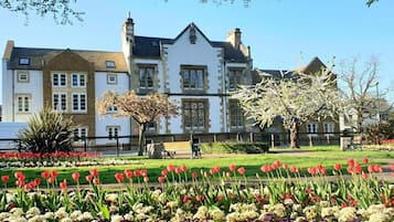 Executive Apartment | Exterior