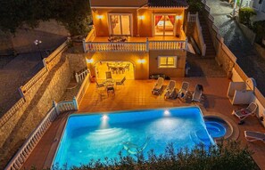 Piscine extérieure