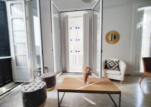 Interior - Lovely 6 balconies apartment in the Old Town! (Málaga)