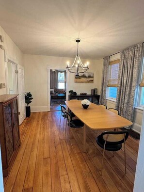Dining - Elegant Brady St Home with Excellent Walkability (Milwaukee)
