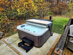 Baignoire à remous extérieure