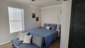 1 bedroom, WiFi, bed sheets