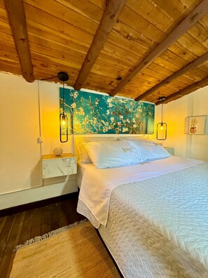 2 bedrooms, in-room safe, desk, free WiFi