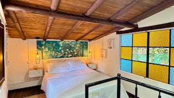 2 bedrooms, in-room safe, desk, free WiFi