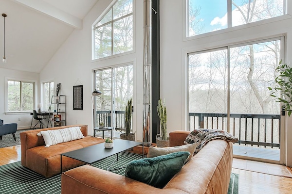 Smart-TV, Kamin, Videospiele, Musikbibliothek