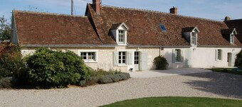 Beautiful Farmhouse in Azay-Le-Ferron