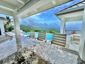 室外泳池、暖水池