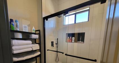Guesthouse/Casita Goodyear New Remodeled with WiFi