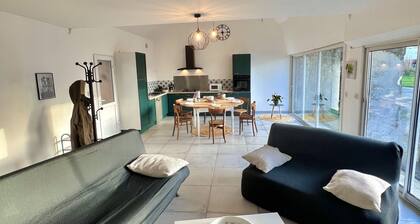 Gîte 3 Chambres, Très Lumineux