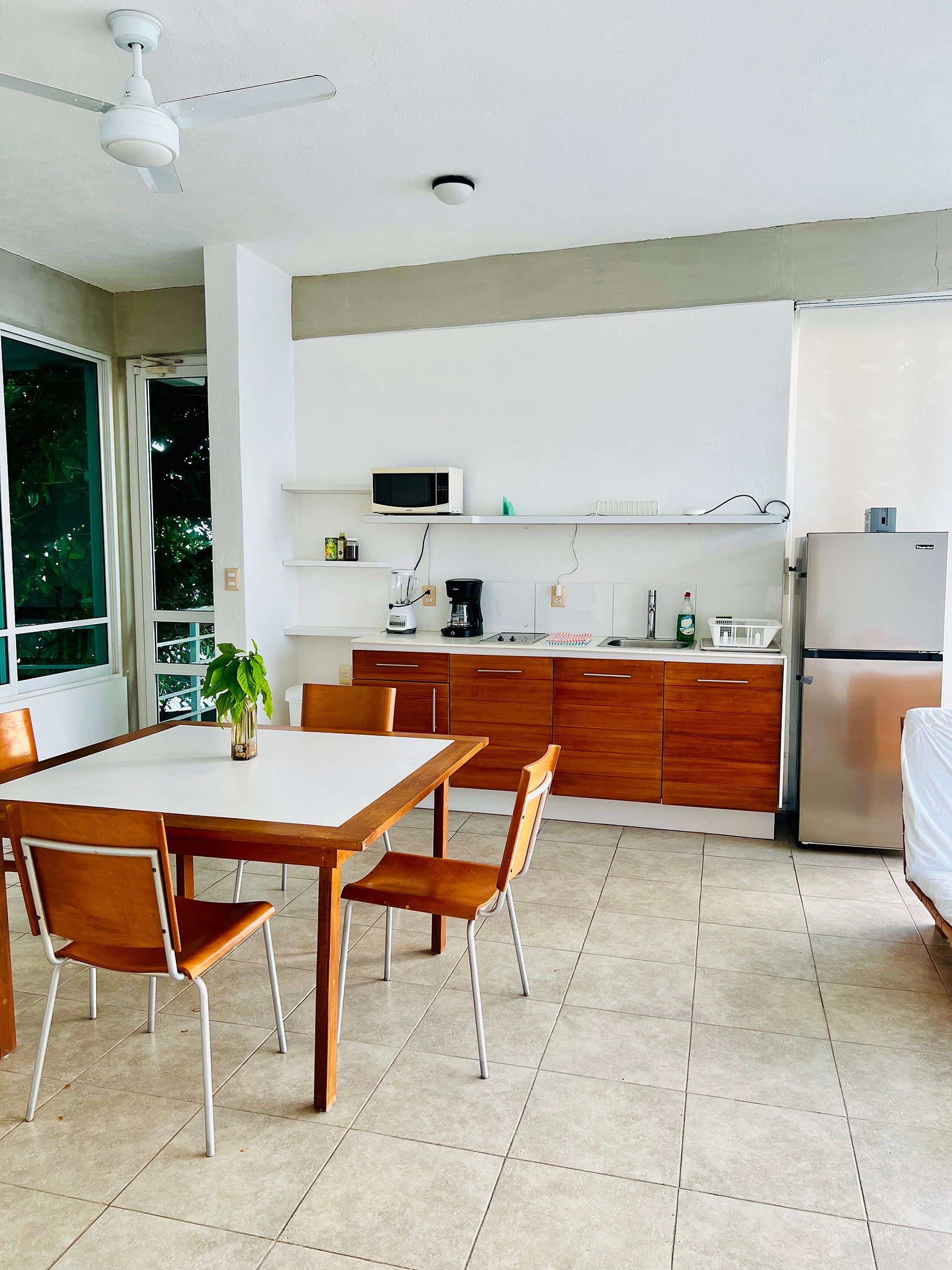 Eenvoudig appartement | Dineren