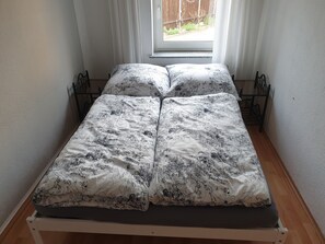 1 chambre, bureau, Wi-Fi gratuit, draps fournis