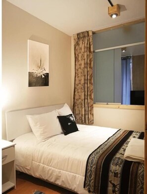 2 bedrooms