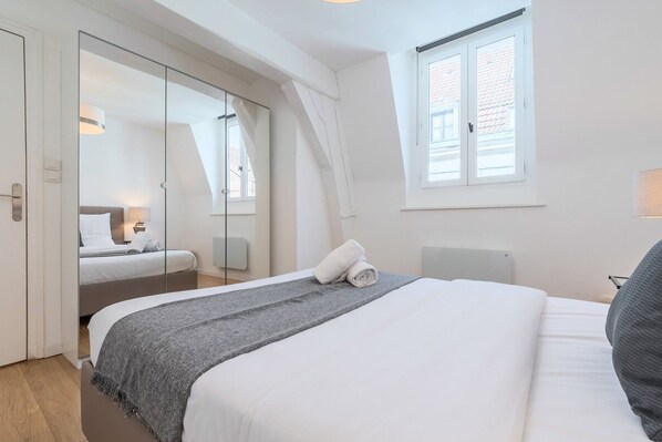 1 sovrum, strykjärn/strykbräda, internet och sängkläder