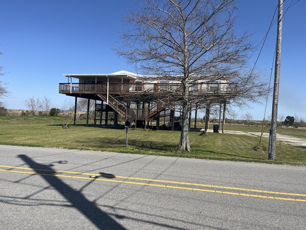 Exterior - 4-Bedroom Home, Delacroix Hwy, Great Fishing, AC, WIFI (Saint Bernard)