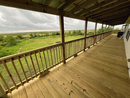 4-Bedroom Home, Delacroix Hwy, Great Fishing, AC, WIFI