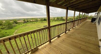 4-Bedroom Home, Delacroix Hwy, Great Fishing, AC, WIFI