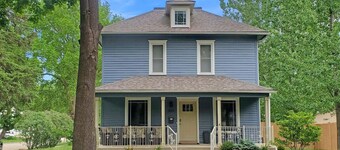 Cozy Family Cottage at the Lakes