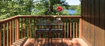 Kid-friendly lakefront family cottage (4br, 3ba) on 11 acres with swim-off dock