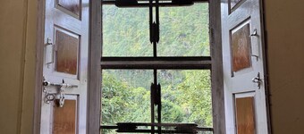 The Gazzaar Riverside camp