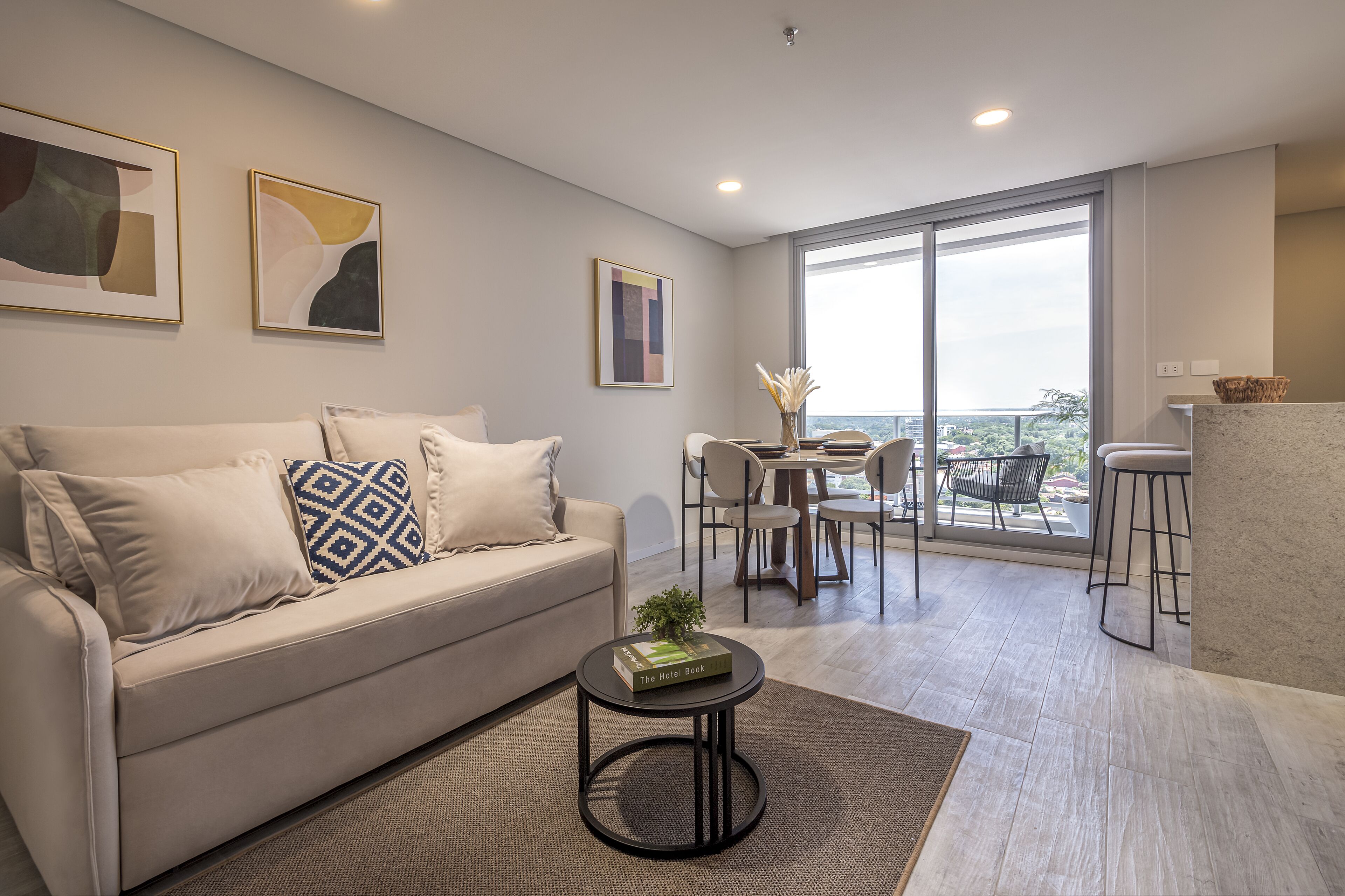 Apartment, 2 Bedrooms | Meja, kalis bunyi, Wi-fi percuma, cadar katil 