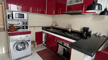 Apartment, 2 Bedrooms, Smoking, Balcony | Private kitchen
