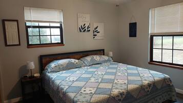 2 habitaciones, cuna de viaje, wifi gratis y ropa de cama