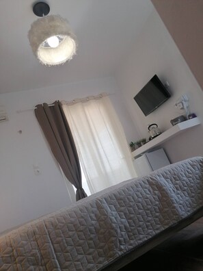 Zimmer, 1 Schlafzimmer, Raucher, Balkon | 1 Schlafzimmer