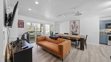 Smart TV, fireplace, video games