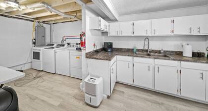 White Tail Run & Eagles Nest At Heron Hill Retreat 2 Hot Tubs On Lake!