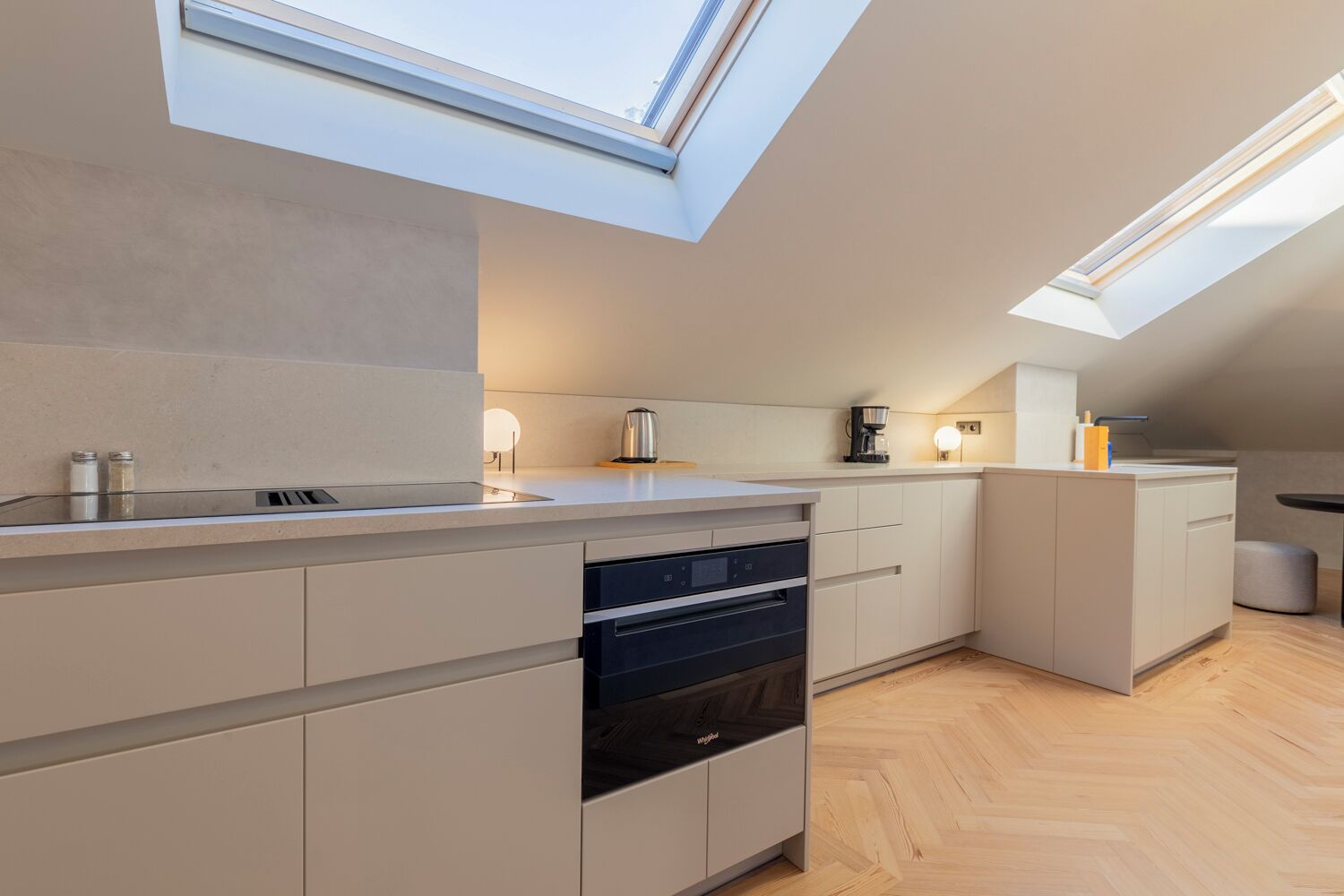 公寓 | 私人厨房 | 冰箱、微波炉、烤箱、洗碗机