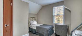 Gameroom | 10 Beds | Extremely Clean
