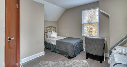 Gameroom | 10 Beds | Extremely Clean