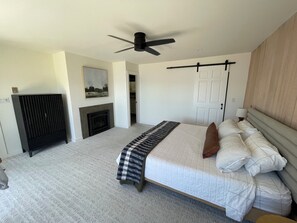 3 slaapkamers, een bureau, wifi, beddengoed
