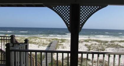 Pet Friendly Boardwalk #3 on the Beach-Free Daily Activities!
