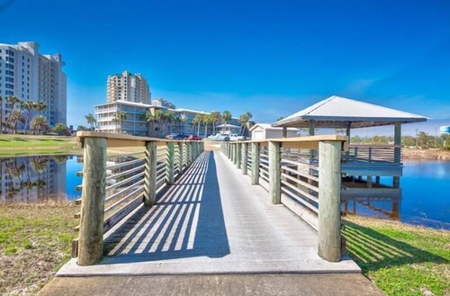 Grand Caribbean 214W with Ocean View, Pool, Hot-tub and Free Daily Activities