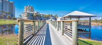 Grand Caribbean 214W with Ocean View, Pool, Hot-tub and Free Daily Activities