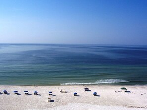 On the beach - Ocean Breeze West  602 Gulf Front Condominium-Pool-Free Daily Activities! (Pensacola)