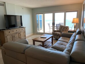 Smart TV - Gulf front Condo Sandy Key 511-Heated Pool-Tennis court-Free Daily Activities (Pensacola)