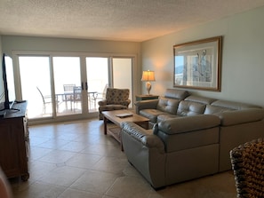 Smart TV - Gulf front Condo Sandy Key 511-Heated Pool-Tennis court-Free Daily Activities (Pensacola)