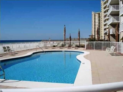 Gulf front Condo Sandy Key 511-Heated Pool-Tennis court-Free Daily Activities