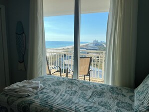 3 室のベッドルーム、アイロン / アイロン台、WiFi (無料)、ベッドシーツ