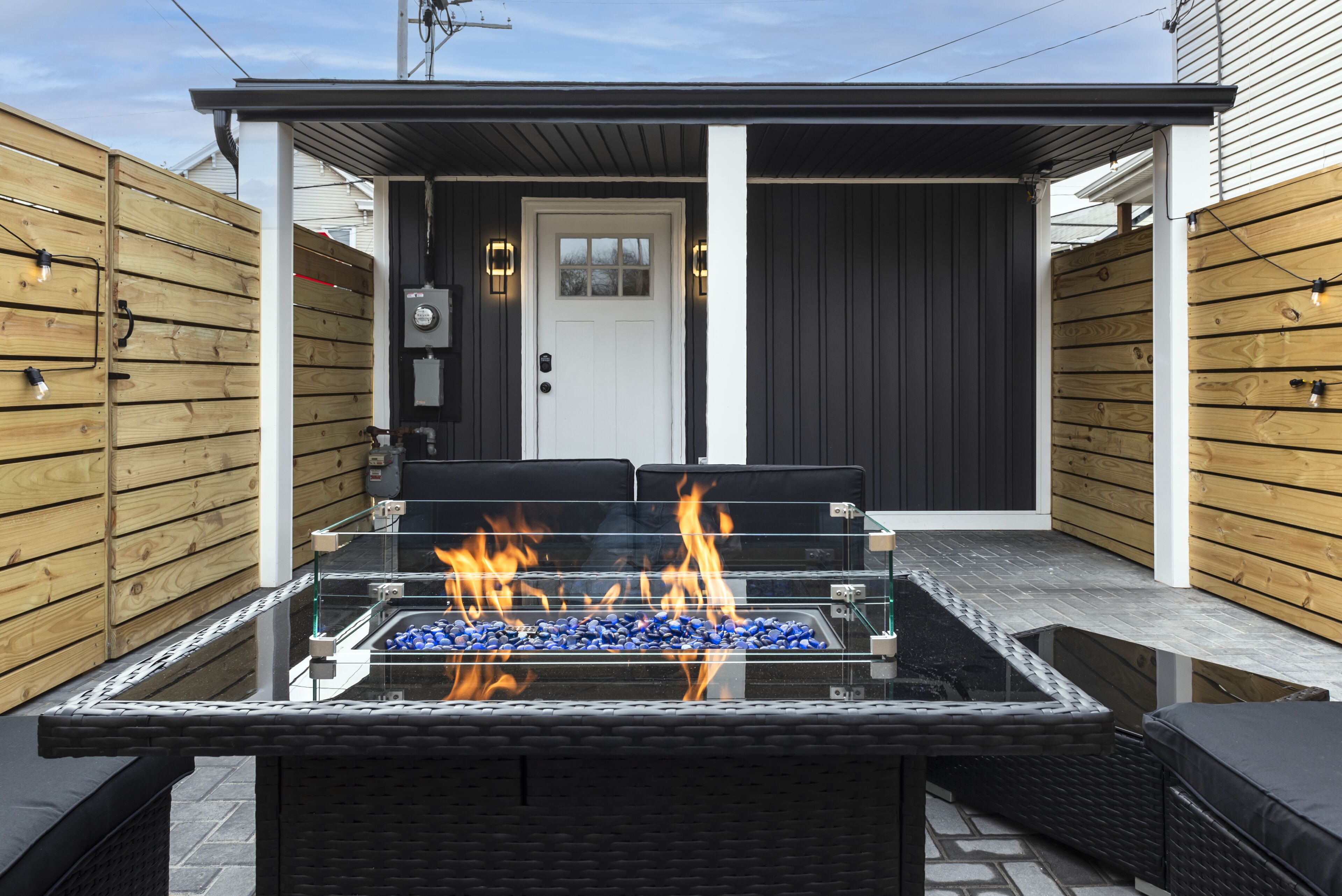 Charming tiny home in delightful Beacon, 2 blocks from main st. Private patio
