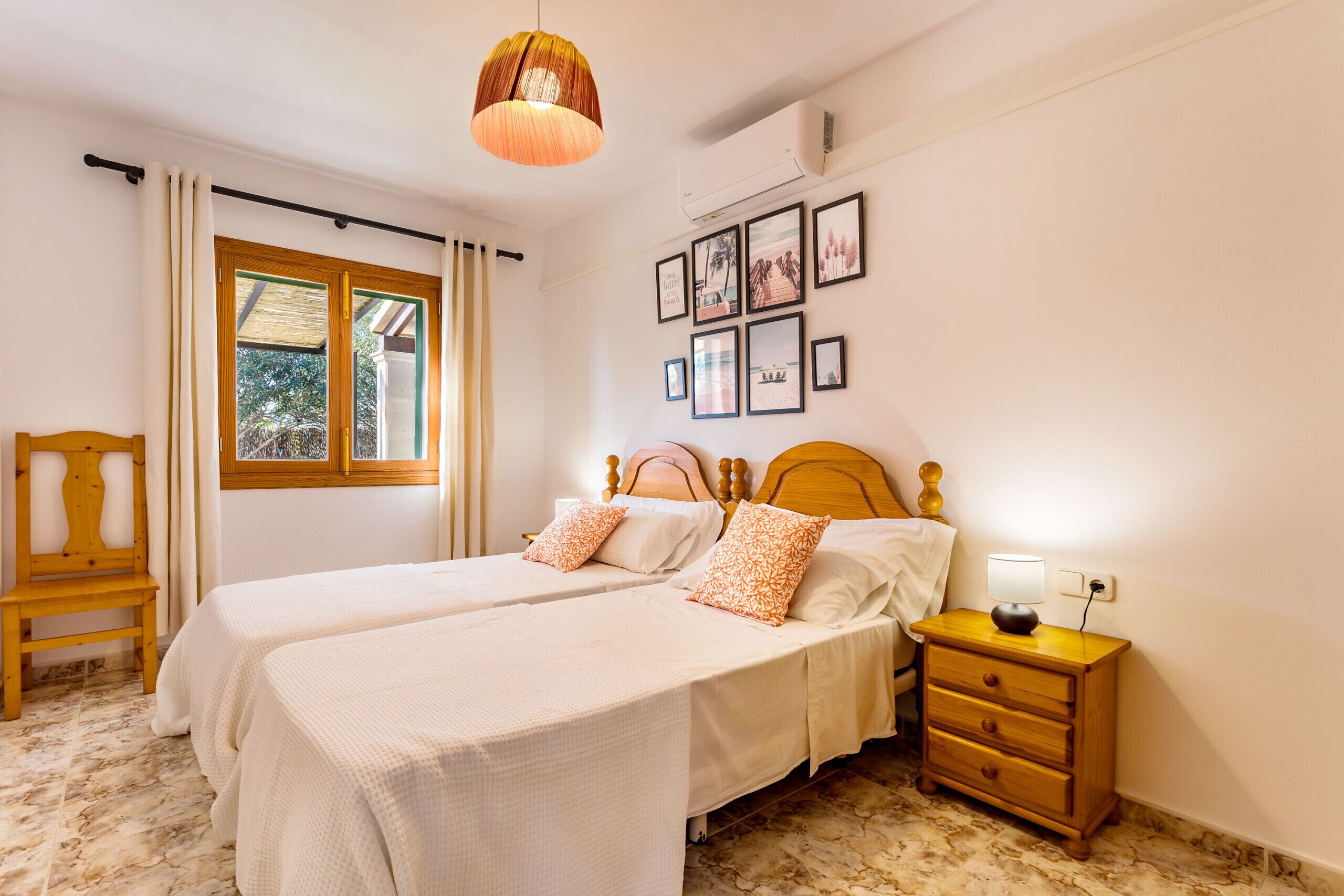 3 dormitorios, wifi gratis, ropa de cama